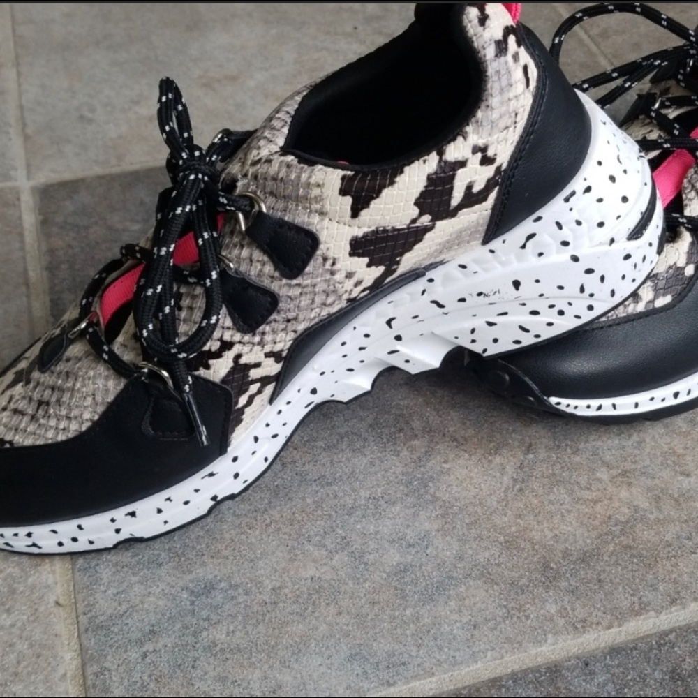 Madden Girl Akima Black Spotted Snake Shoes